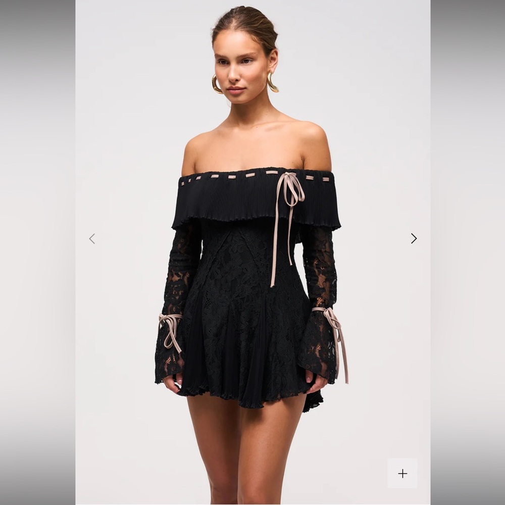 MURCI Collette Off-Shoulder offshoulder Black Lace mini Dress size 8